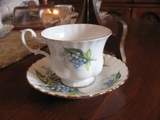 #X83 CUP SAUCER ROYAL ALBERT BONE CHINA ENGLAND W/FLOWERS
