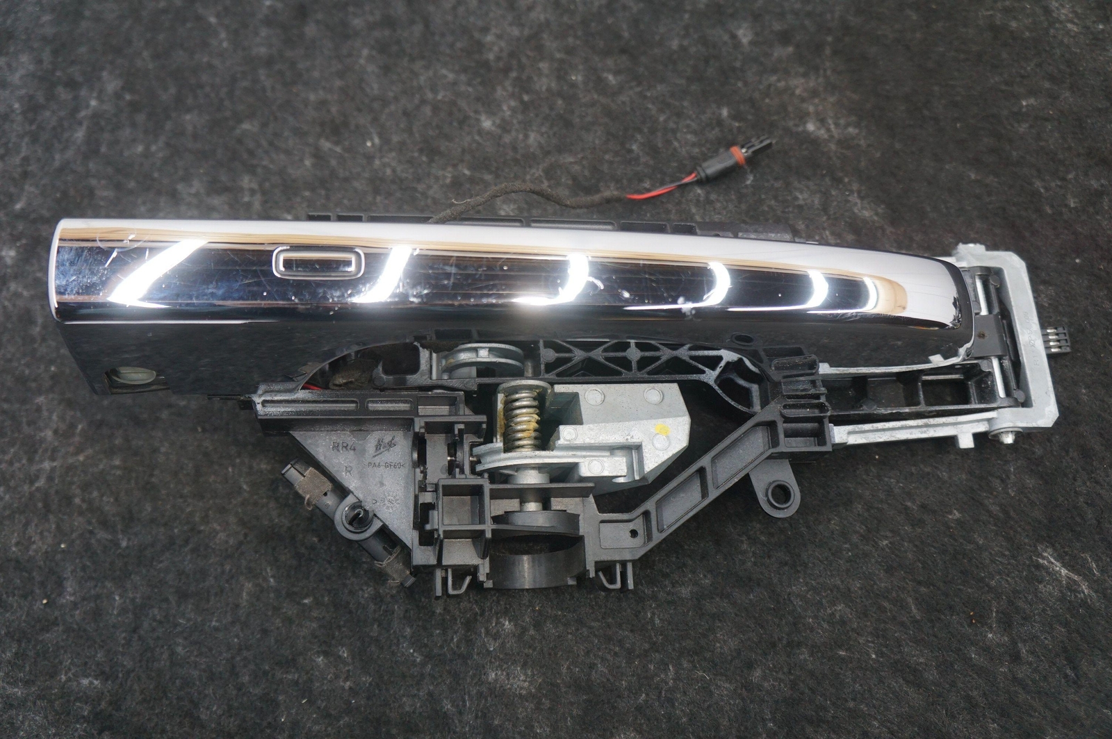 Front Right Door Outside Handle 51217285658 Rolls Royce Ghost Series I 2009-14