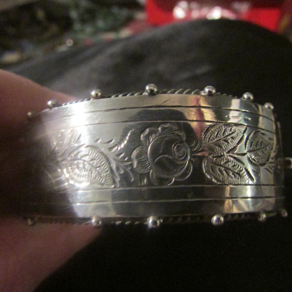 Fab Victorian Quality Solid Silver Engraved Cuff … - image 1