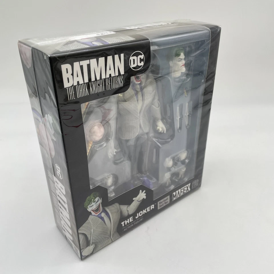 Traje Variante MAFEX THE JOKER (The Dark Knight Returns) Ver. Figura Medibom Toy Foto 2 de 4