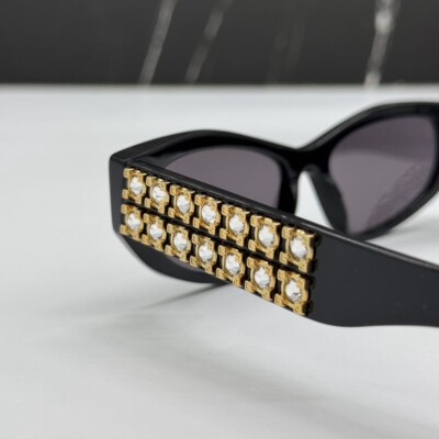 GIVENCHY GV40078I 01A CAT EYE BLACK WOMEN SUNGLASSES  display picture 3