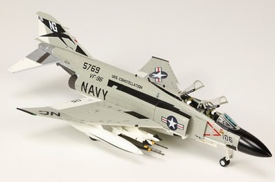 Hobby Master 1/72 F-4J Phantom II Showtime 106 USN VF-96 Fighting Falcons