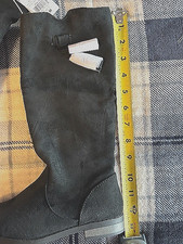 Cat and Jack girls Helena boots sz. 13 black