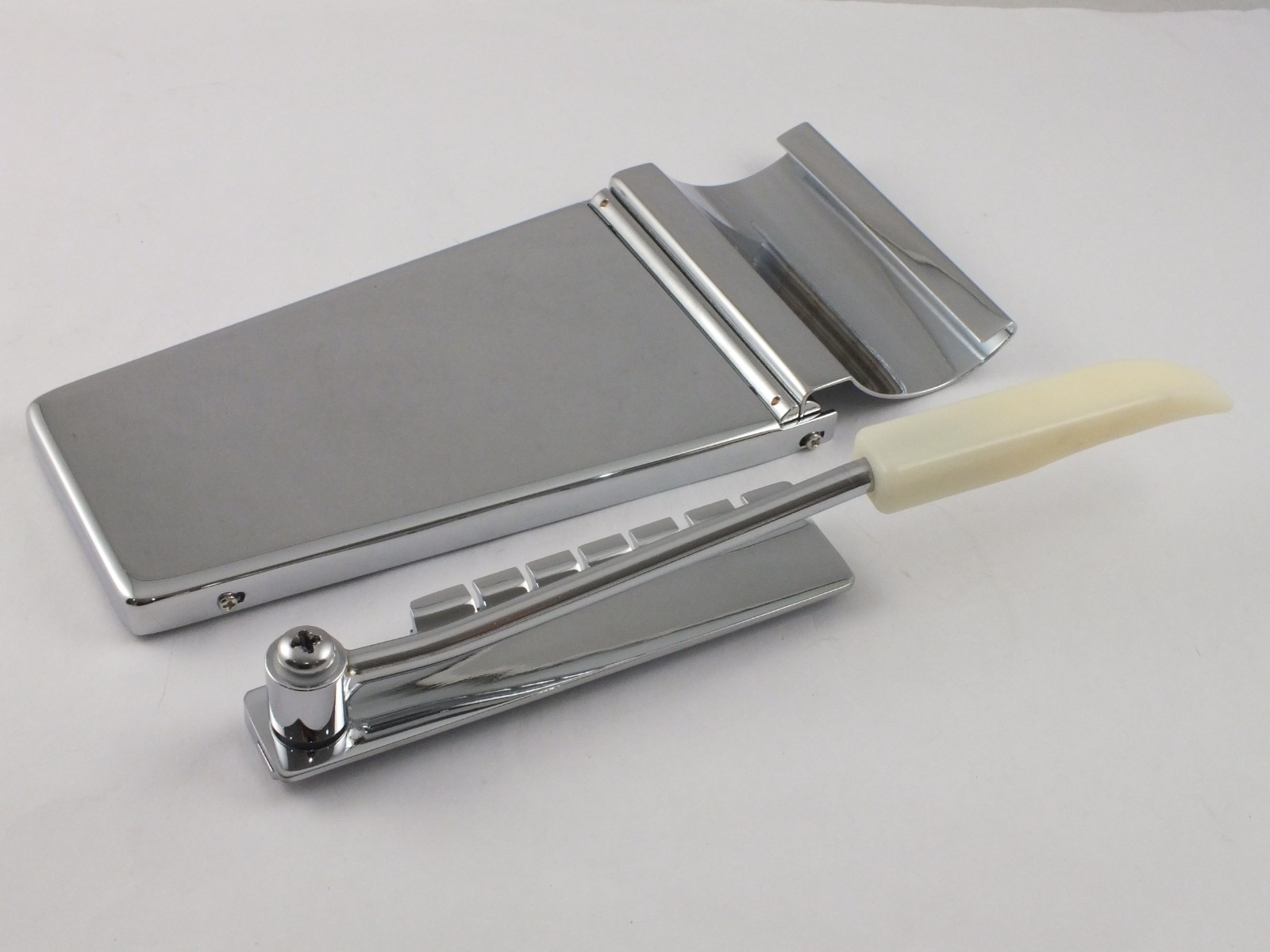 Vibrato Tremolo CROMO Lyre/Maestro per chitarre Gibson foto 6