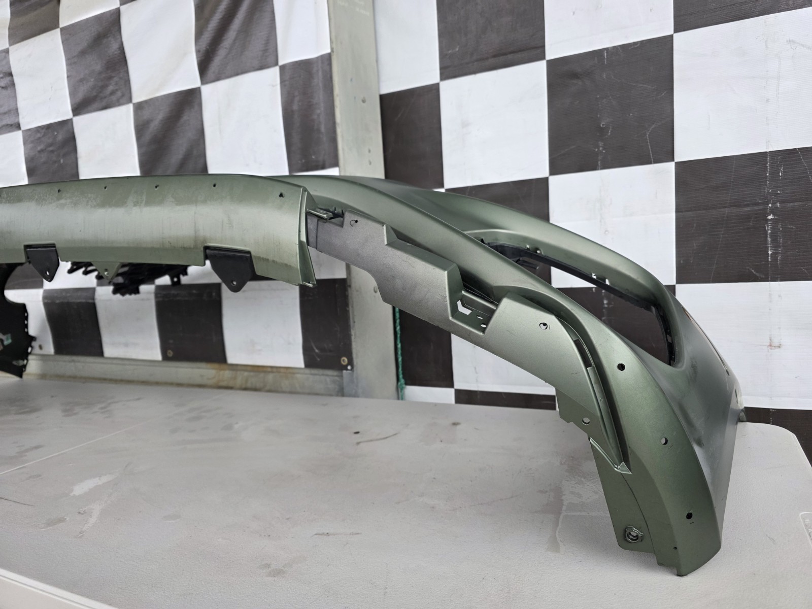 2025 2026 Bentley Continental Gt Front Bumper W Center Lip Used Oem 3SD853667
