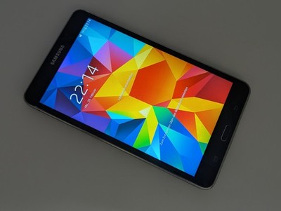 Galaxy Tab 4 7.0 8GB 7 Zoll Schwarz WiFi Android Tablet SM-T230   