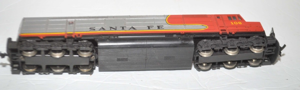 LIMA Italy HO Scale FP-45 Diesel Locomotives Santa Fe #106 | eBay