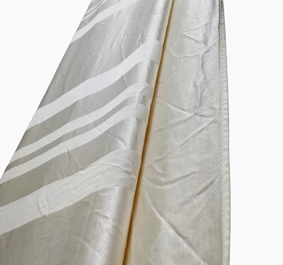 Toalha de mesa de seda pura vintage creme retangular 80 x 64 jacquard Itália núcleo da vovó  - Imagem 2 de 4