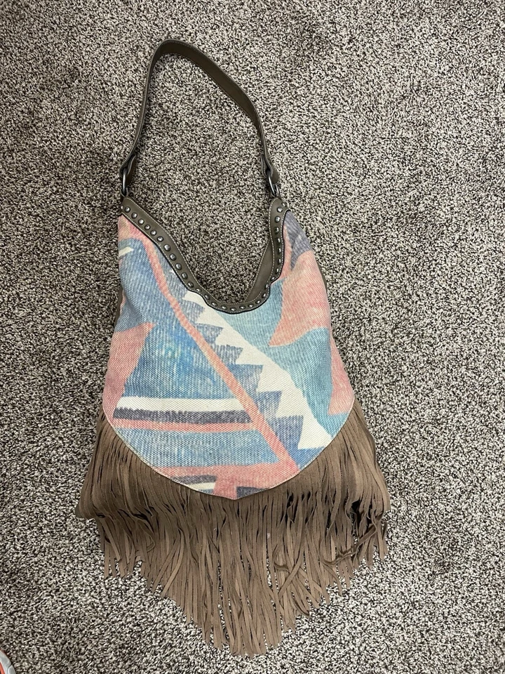 Blazin Roxx Concealed Carry Hobo Bag Fringe Aztec South Western - Image 3 of 4