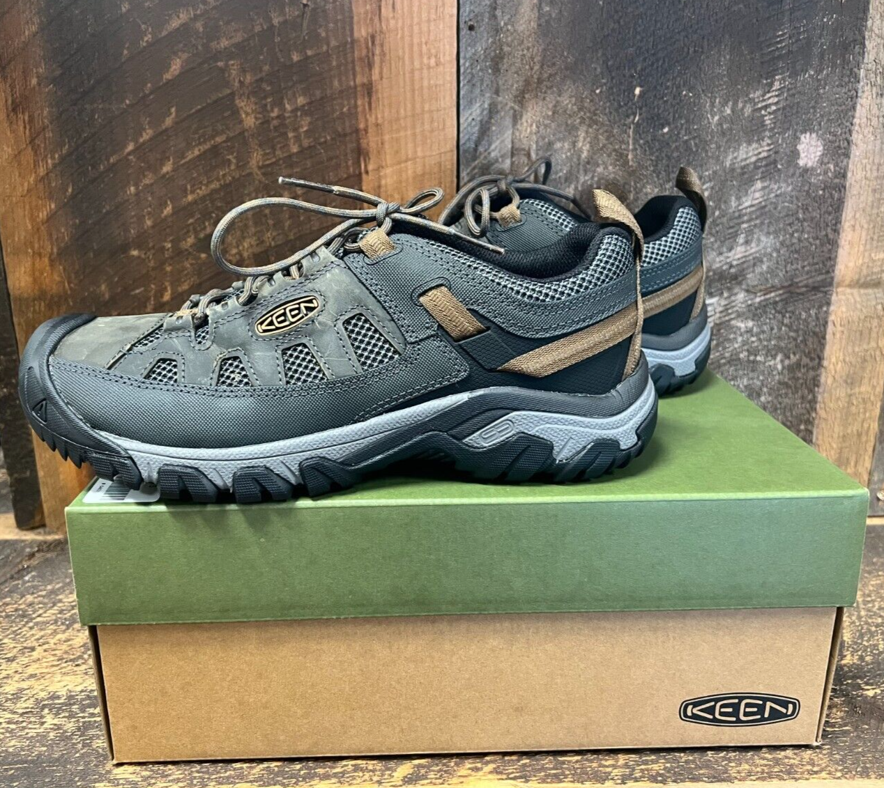 Scarpe da trekking da uomo nuove con scatola Keen 1020743 Targhee Vent Raven Marroni