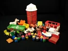 Vintage Fisher Price 37 Pc Flawed Lot 10 Little People Castle Bus Farm Animal