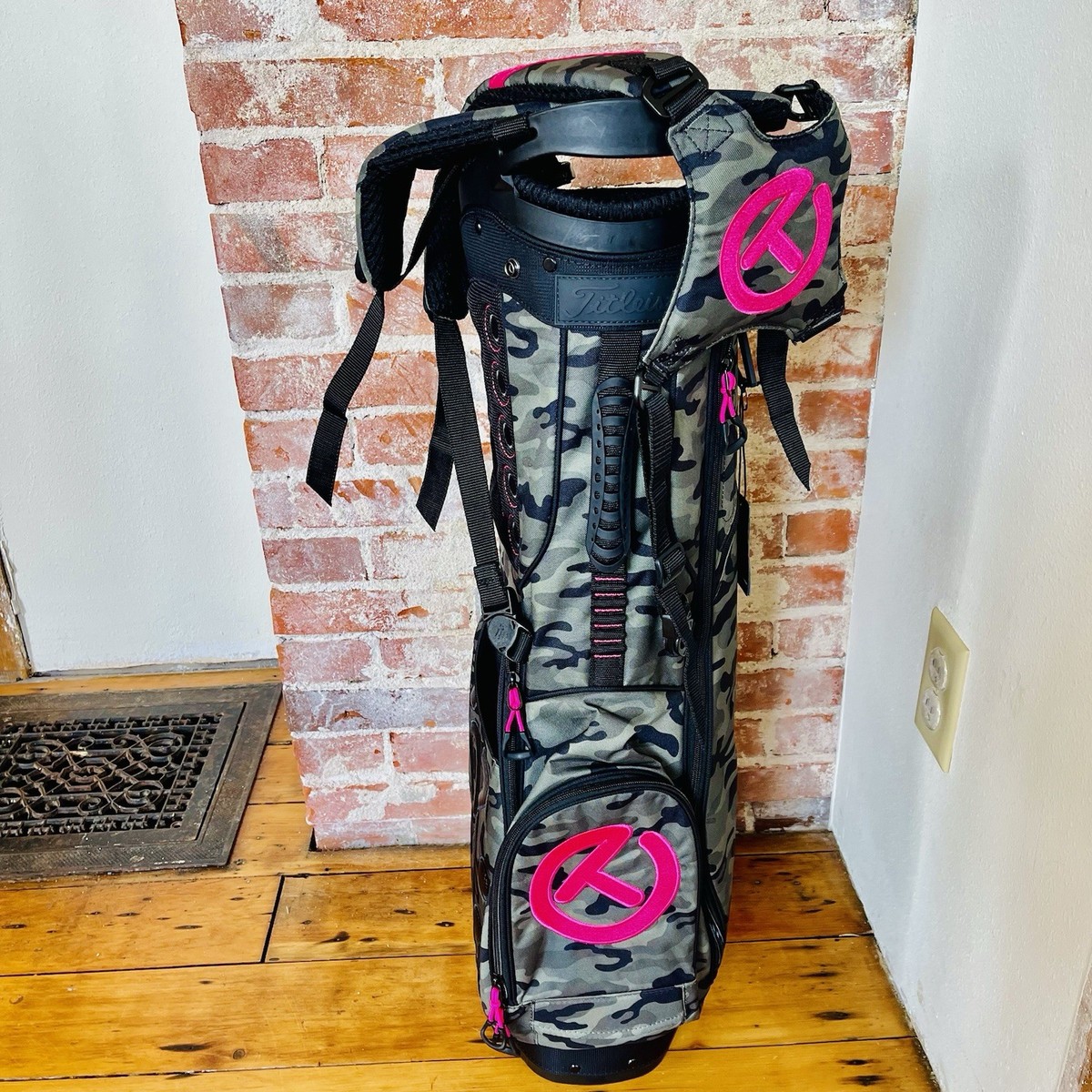 Scotty Cameron Youth Gallery Camouflage/Pink Circle T Stand