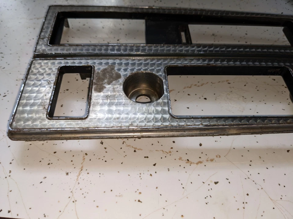 1972 年 BUICK RIVIERA 收音机边框转金属 1971 年原始设备制造商通用 AC Delco 1235452 — 第 4/4 张图片