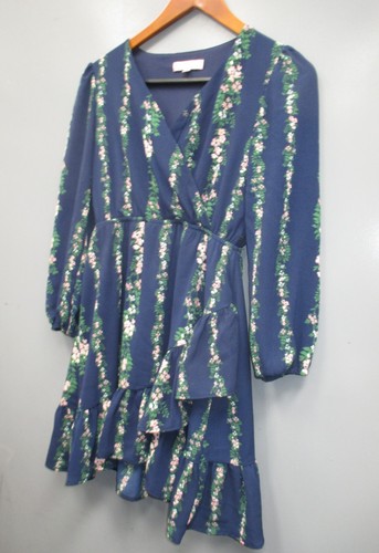 BCBG Girls Dress Size 10 Navy Blue Floral With Lining V-Neck Front Design Dress - Picture 3 of 9