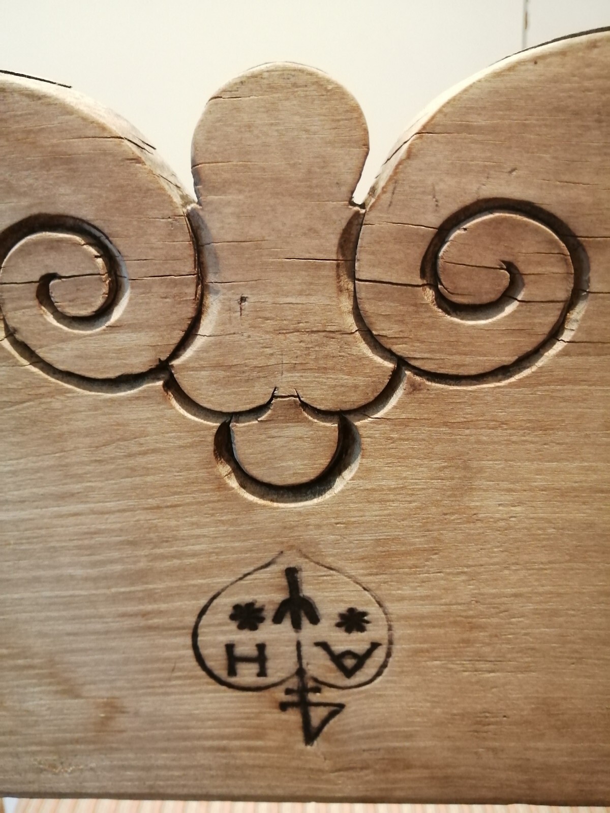 Picture 3 of 8