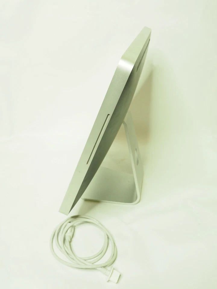 Apple iMac 20-inch Mid 2007 Core 2 Duo Processor 2.4 GHz 250GB HDD 3GB RAM - Image 2 of 4