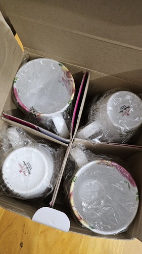 Royal Albert Old Country Roses 4Pc Mug Set NEW - Picture 2 of 7