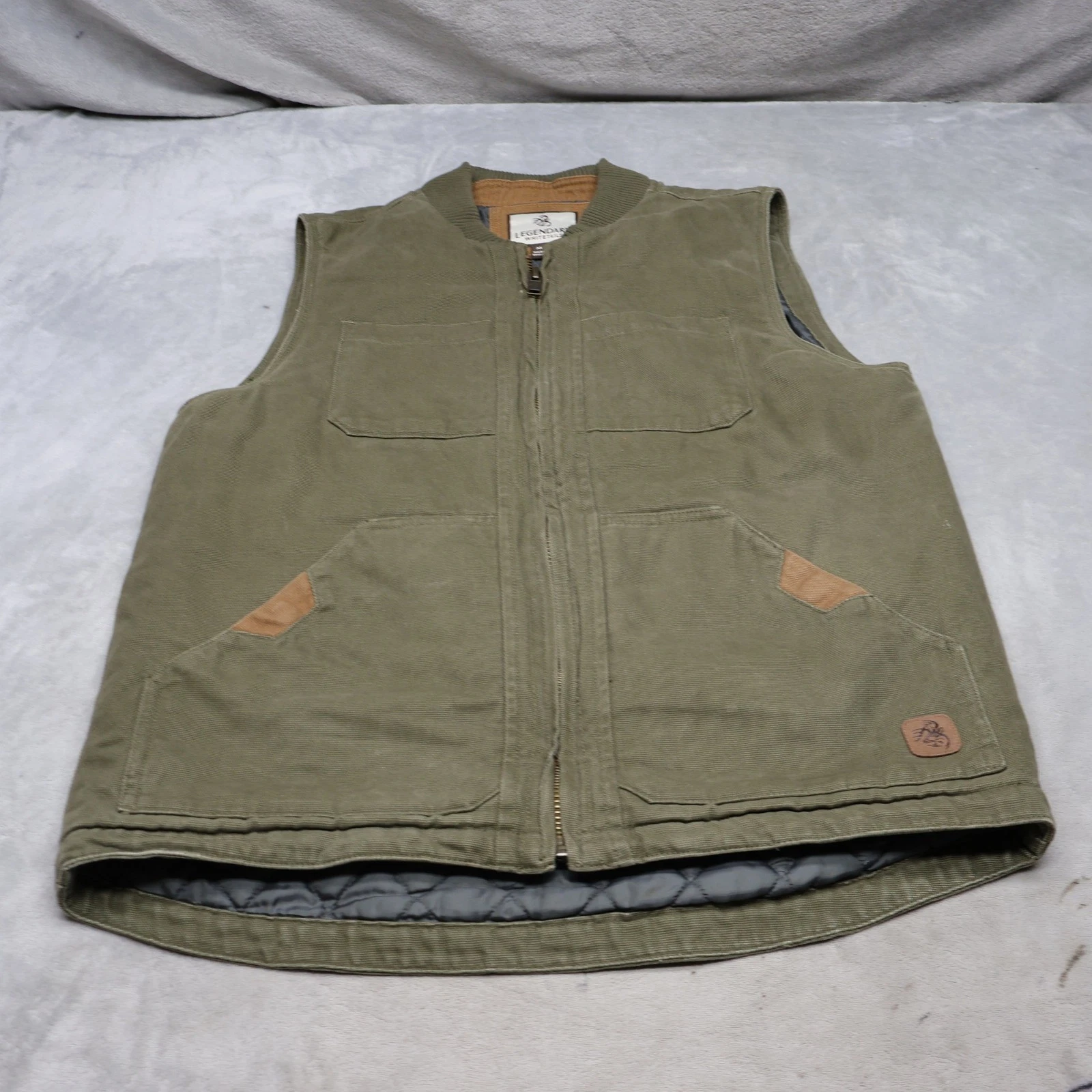 Legendary Whitetails Vest Mens Medium Green Insulated Quilted Rugged Workwear
