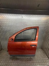 Porte avant et accessoires Dacia SANDERO