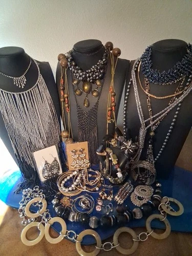 33 Pc Vtg-Now Boho Seed Bead Wood Glass Retro Estate Costume Jewelry 4# LT38