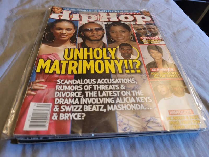 HIP-HOP WEEKLY magazine Swizz Beatz Alicia Keys Aubrey O'Day Lil Kim Shawty Lo 
