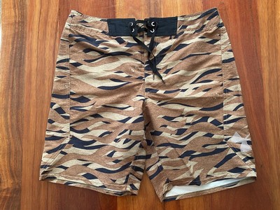 UNDER ARMOUR Heat Gear Mens Brown Camo 