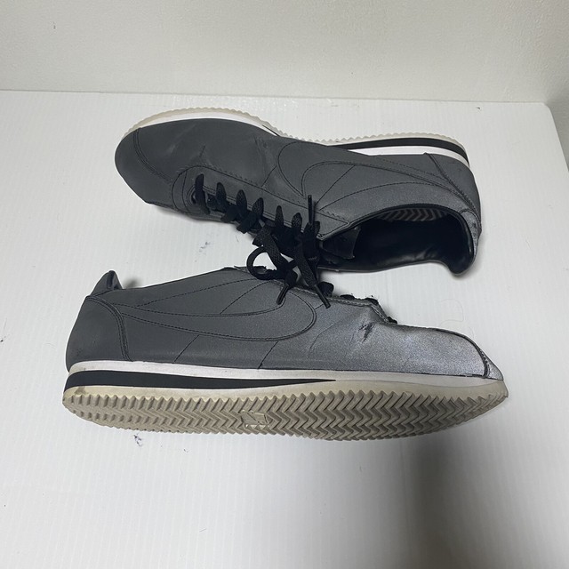 reebok classic black