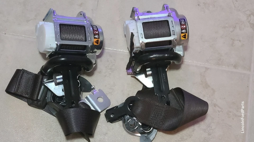 CINTURONES DE SEGURIDAD SILVERADO 2014-2018 DOBLE CABINA/GMC SIERRA 1500 IZQUIERDA + DERECHA MARRÓN Foto 2 de 4