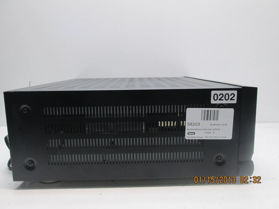 Harman Kardon AVR-65 Dolby Digital Pro Logic Surround Sound Receiver FOR PARTS - Image 2 of 4