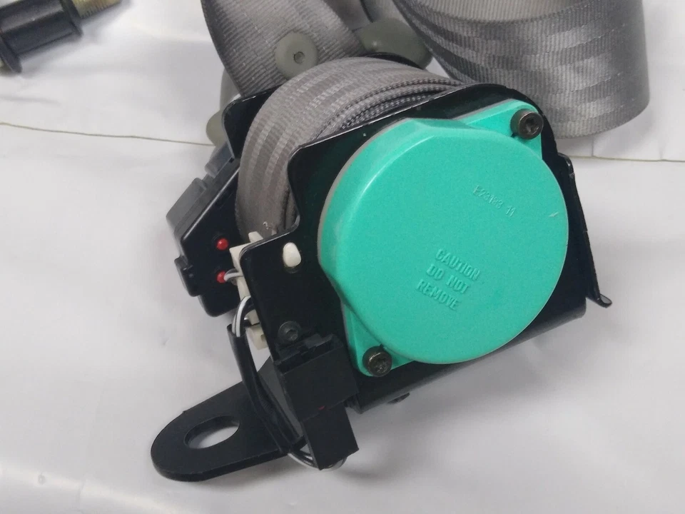 4680119 DODGE CARAVAN РЕМЕНЬ БЕЗОПАСНОСТИ НАТЯЖИТЕЛЬ В СБОРЕ 1996-2000 GK29 G20499 - Изображение 3 из 4