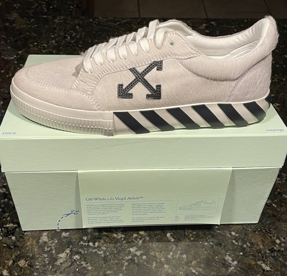 OFF-WHITE(オフホワイト)☆Low Vulcanized Distressed sneakers Off-White c/o Virgil Abloh Off- Low Vulcanised Distressed