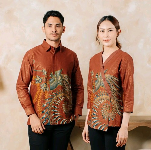 Adyatma Adikara Terracota Women's Batik Blouse Foil Cotton