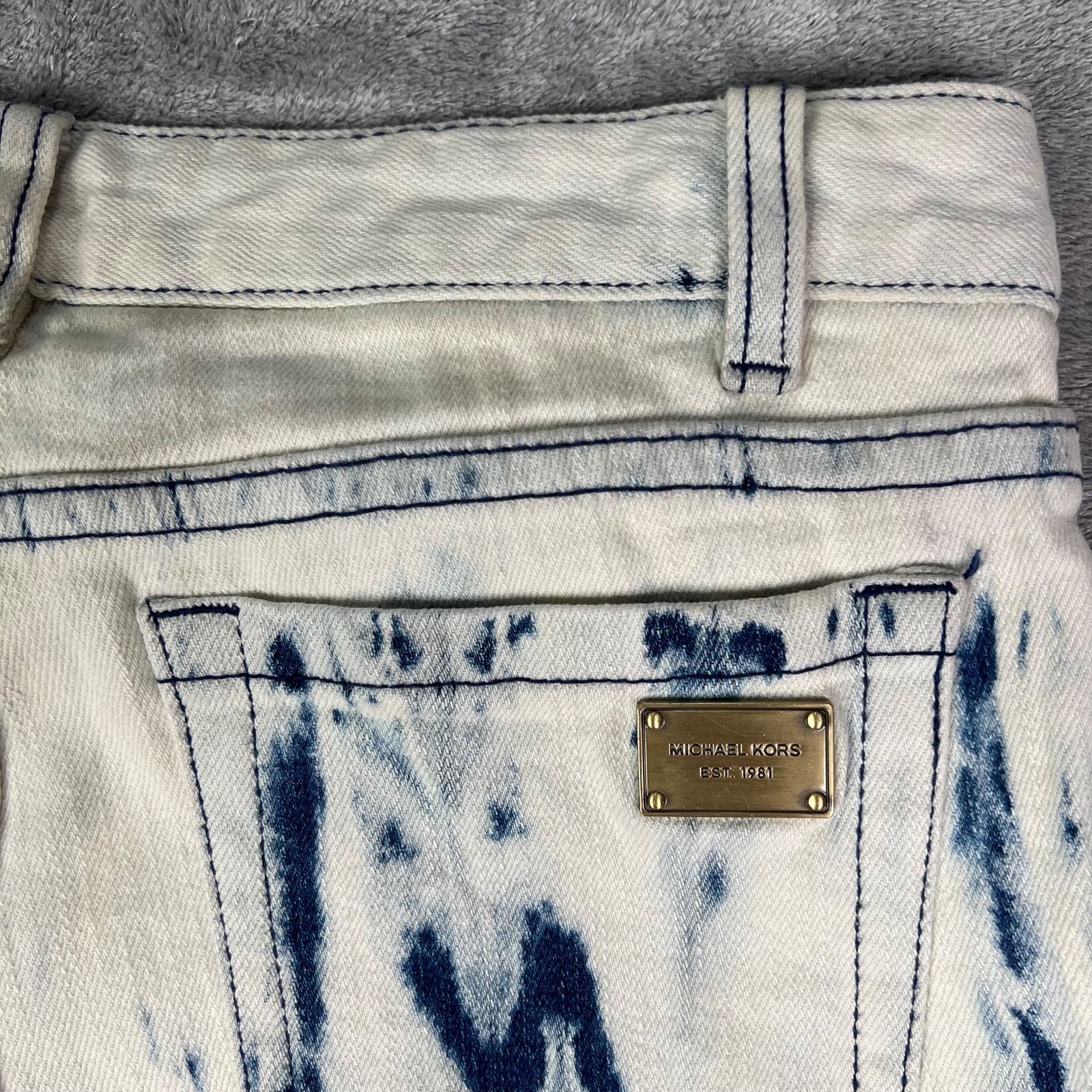 Michael Kors Tie Dye Flare Jeans Women’s 27 Blue White Boho Retro 70s High Rise thumbnail 17
