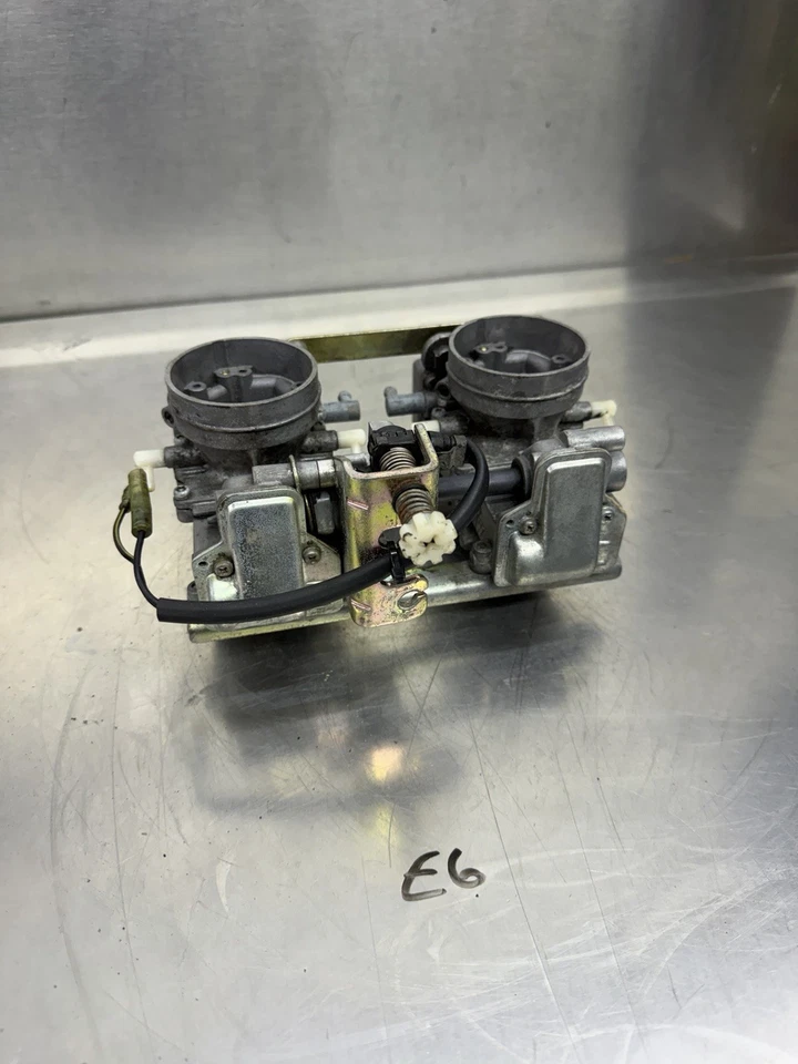 Carburador de carbohidratos Yamaha Vmax 600 500 Vmax ST 1995 95 94 93 8CA-14100-02-00 Foto 3 de 4