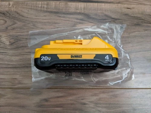 Genuine DeWalt Compact 20V DCB240 4.0 AH Lithium Battery For Drill, Saw 20 Volt