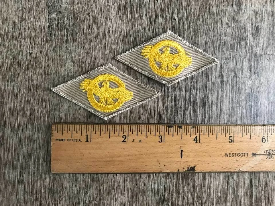 2 WWII Ruptured Duck patches from 1945 dated box Khaki - Image 2 of 4