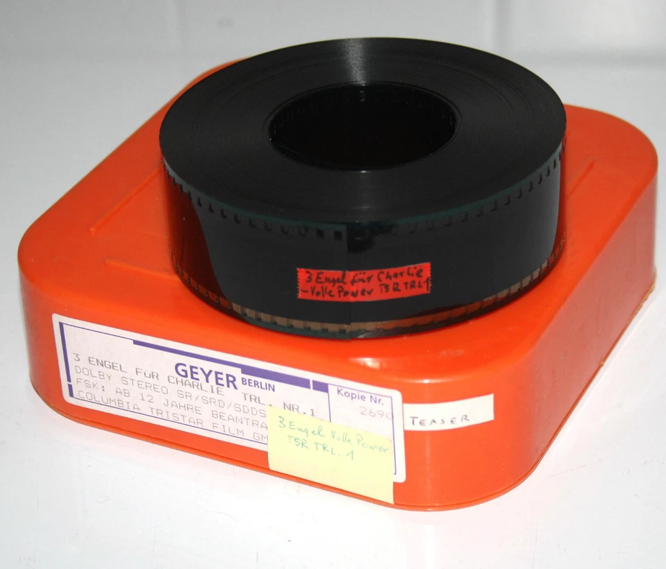 35mm-Teaser-Trailer 3 ENGEL FÜR CHARLIE Volle Power (2003) Cameron Diaz Lucy Liu - Bild 2 von 3