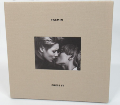 SHINee テミン PRESS IT 韓国盤 アルバム　トレカ　⭐︎ SHINee TAEMIN Solo Album PRESS IT CD+Photo Card Taemin kiss