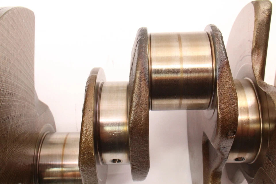 Crankshaft Crank Shaft 01-03 Audi S6 C5 S8 D2 AYS 4.2 V8 - Genuine - Image 4 of 4