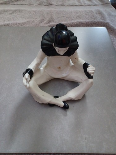Vintage Ceramic Hand Painted Sitting Clown Jester Black/White - Picture 2 of 4