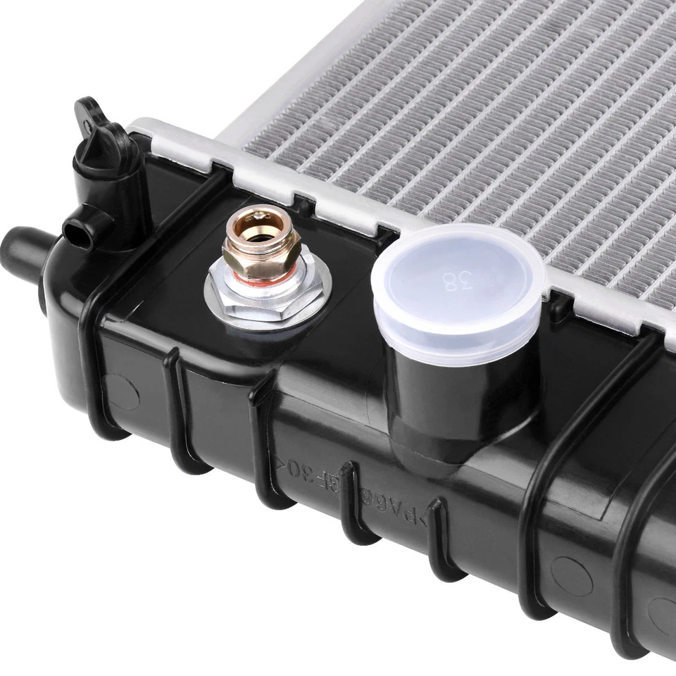 Radiador 1826 para Chevy Blazer S10 1996-2005 GMC Jimmy Sonoma Olds Bravada 4,3 L Foto 3 de 4