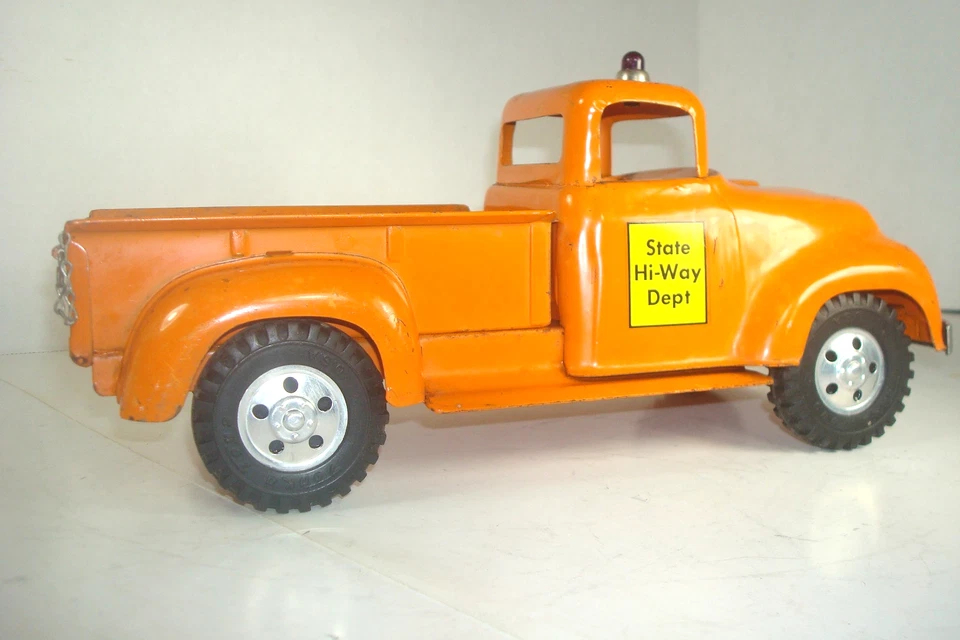 1957 TONKA STATE HYWAY ORANGE FORD #02 STEPSIDE BOX PICKUP TRUCK NICE ORIGINAL - Image 4 of 4