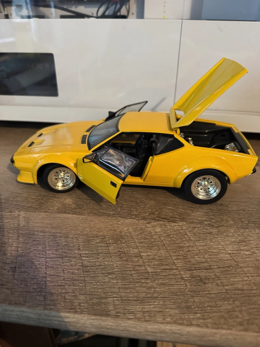 25+ DeTomaso 1:18 Scale Diecast Cars, Trucks & Vans for sale