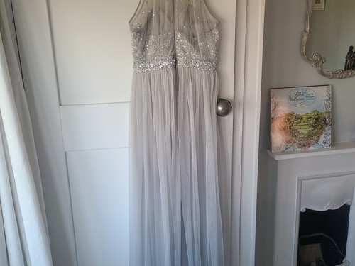 Beautiful Boohoo Dress Sequin Silver Grey Size 8 - Picture 3 of 10