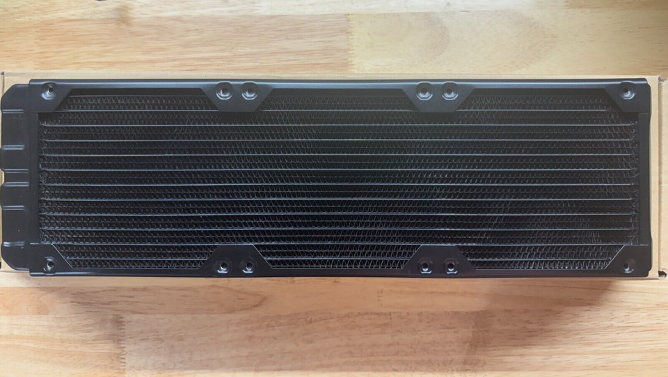 Corsair Hydro X Series XR5 360mm Water Cooling Radiator Black (CX
