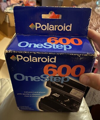 Polaroid 600 One Step Instant Camera Automatic Flash Old Stock