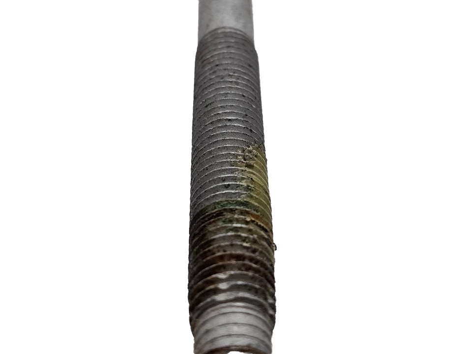 2003 GMC Sierra 2500 驾驶室到车架螺栓 — 第 4/4 张图片