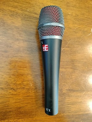 sE Electronics V7 X Supercardioid Dynamic Instrument Microphone