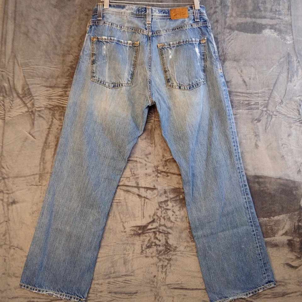 Cremieux Bootcut Jeans Mens 32x30 Blue Distressed Denim Straight Leg Casual - Image 2 of 4