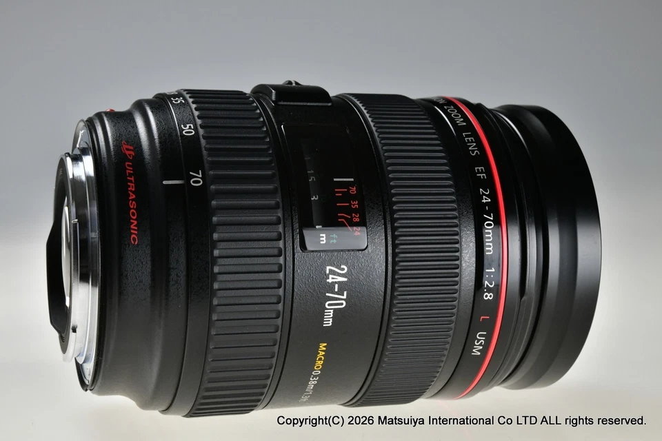 Near MINT Canon EF 24-70mm f/2.8 L USM - Photo 3/4